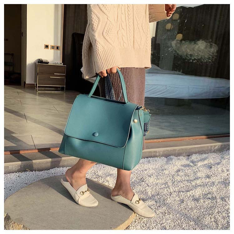 All-match Solid Color Messenger Bag Femal  Casual Retro