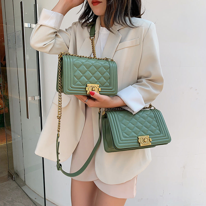 All-match Western Style Chain Messenger Bag