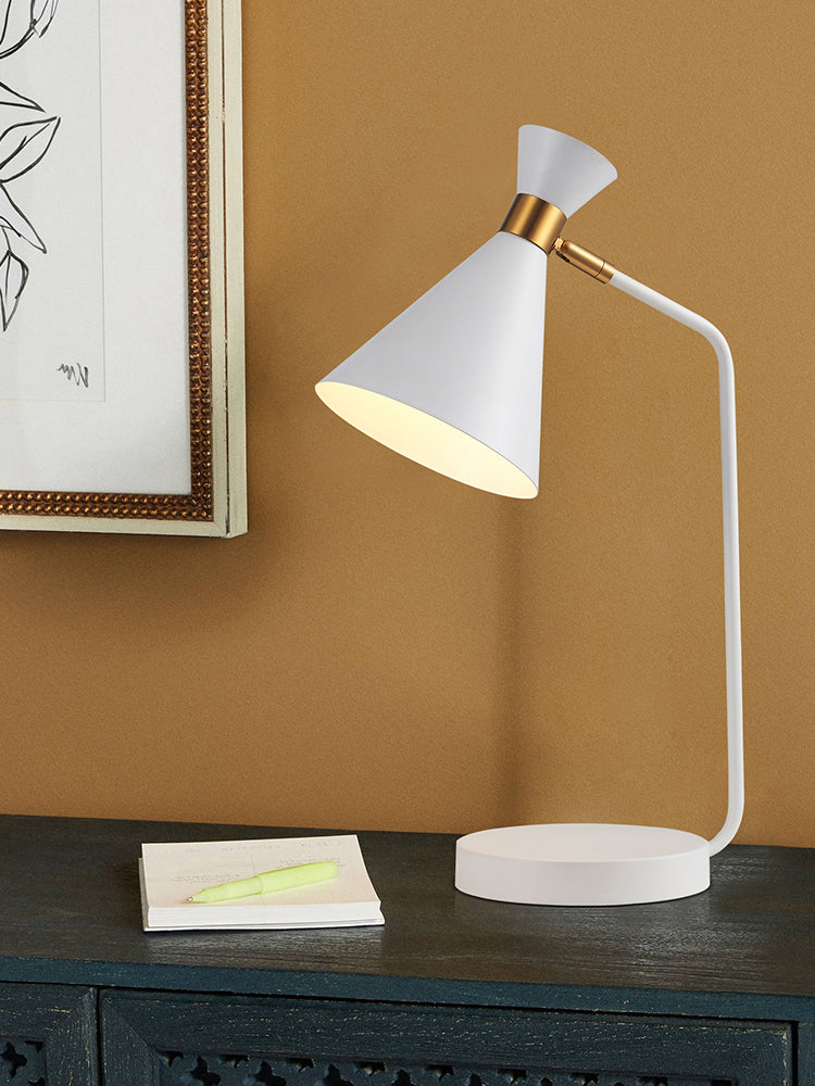 Wrought Iron  Mobile Phone Wireless Charging Desk Lamp